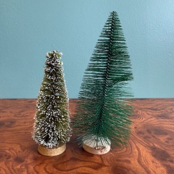 Vintage Bottle Brush Trees Set Of 2 Green & Frosted Snow Decorative Holiday Deco - Picture 4 of 8